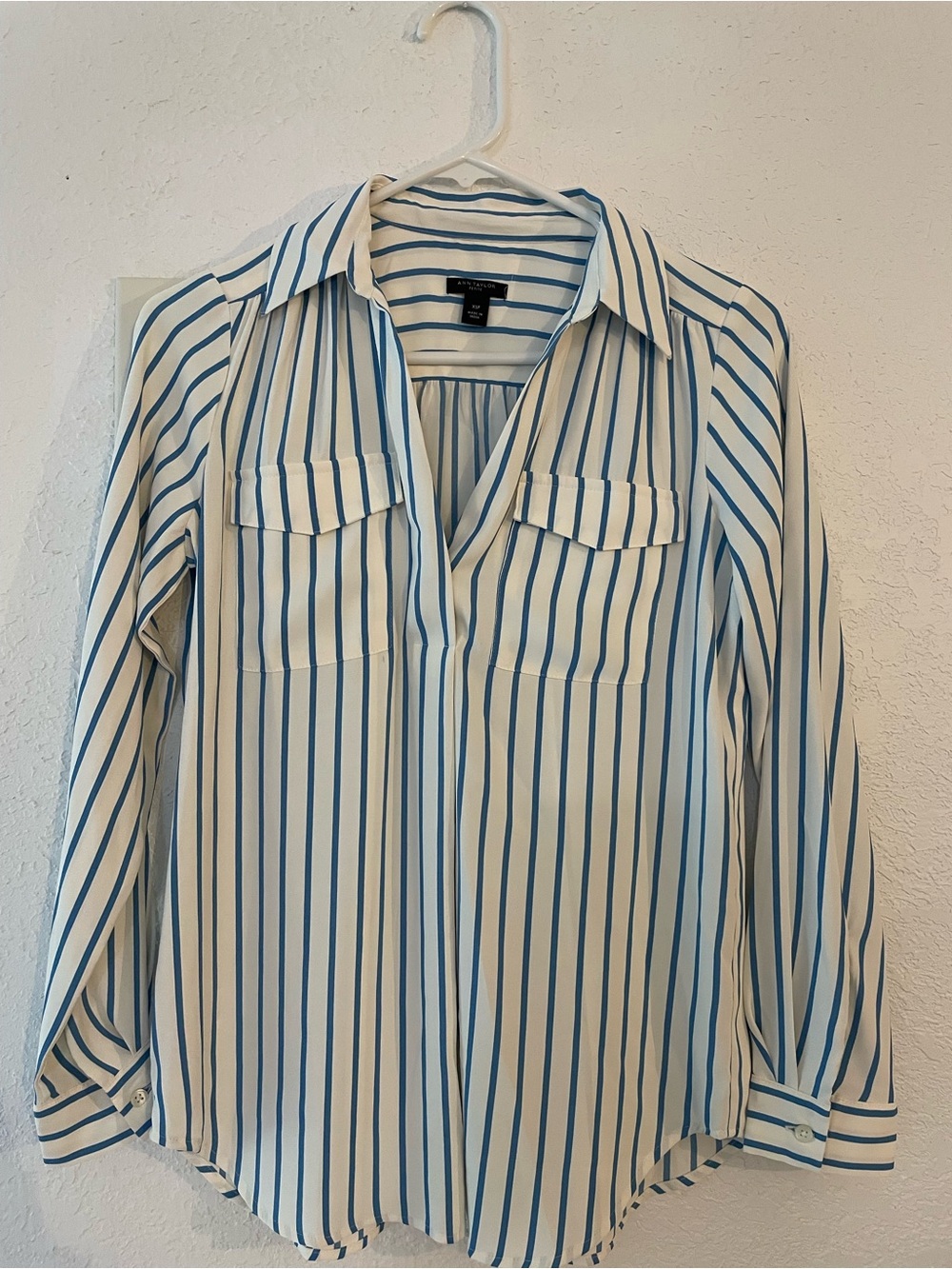 Ann Taylor White & Blue Striped Collared Blouse - Women's Top